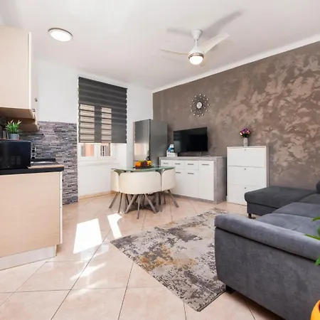 Apartment Rogic Rovinj Exterior photo